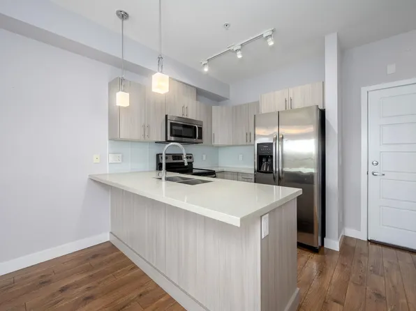 12070 227th St #311, Maple Ridge, BC V2X 9H2