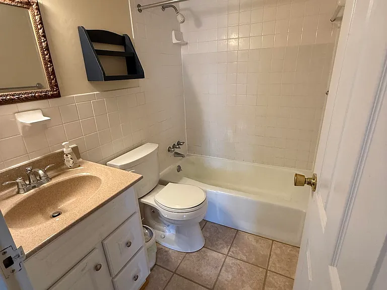 1800 Jefferson Park Ave #310 — Photo 10