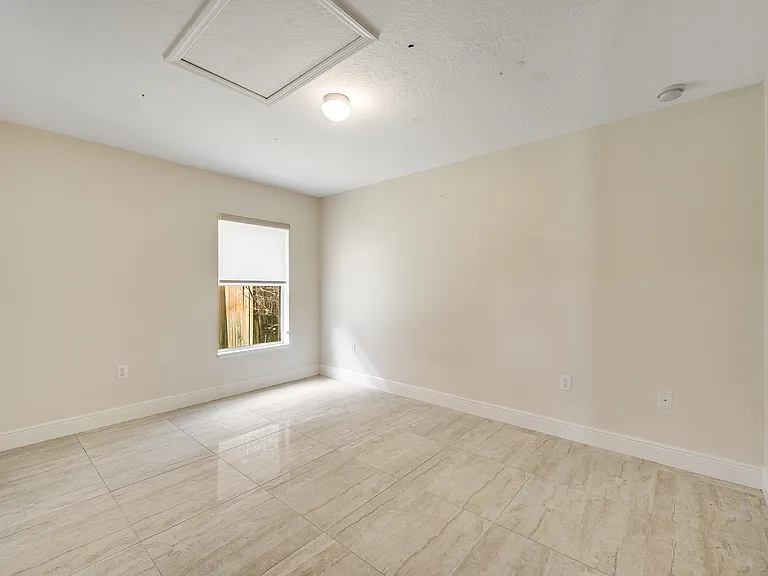 537 Mason Dr — Photo 11