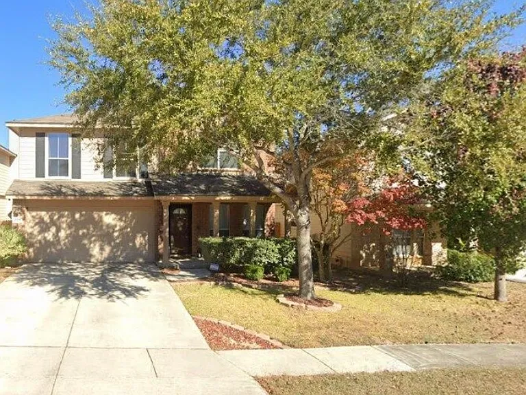 519 Erica — Photo 1