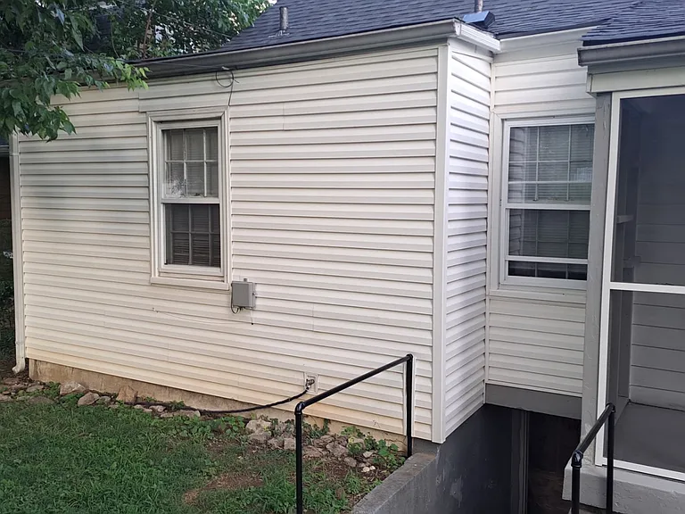 3907 Springhill Rd — Photo 9