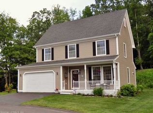 14 Valleyview Ln, Collinsville, CT 06019