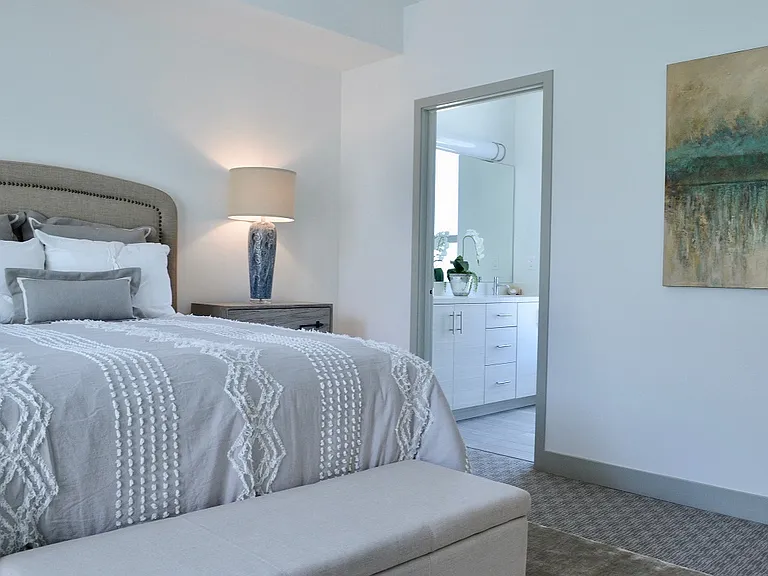 Lido Apartments - 4025 Grandview — Photo 32