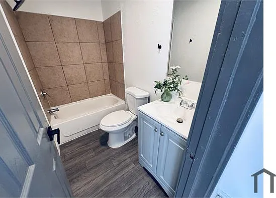 3216 W Jefferson St #2 — Photo 8