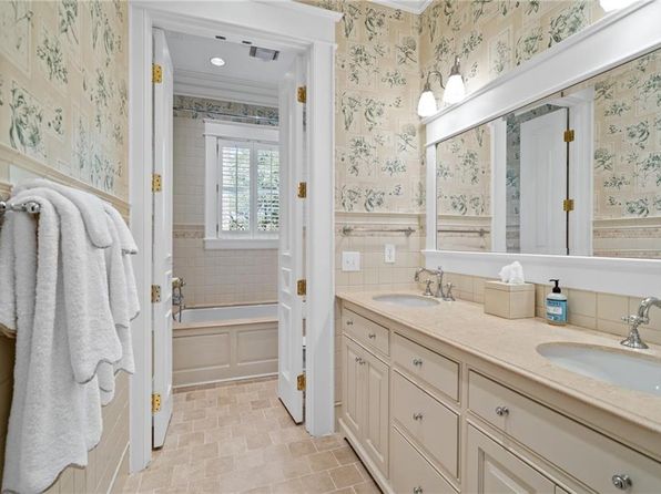 17747 Scenic Highway 98, Fairhope, AL 36532