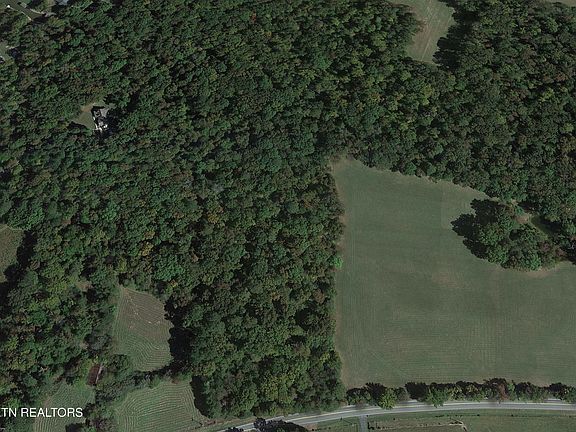5th image of Lower River Rd NW