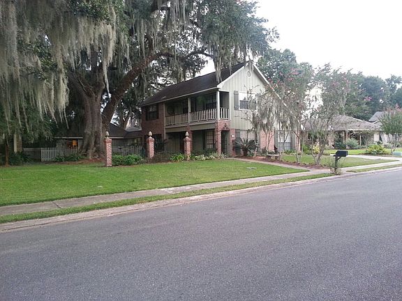 200 Creekwood Drive