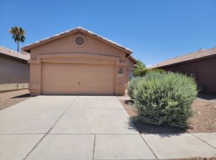 9302 N Hidden Creek Dr, Tucson, AZ 85743