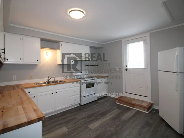 27 Rochester St, Berwick, ME