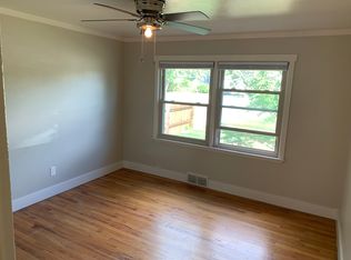 2212 Templeton Gap Rd, Colorado Springs, CO 80907