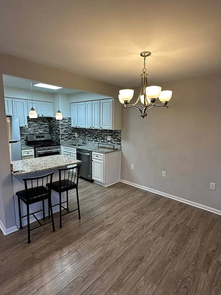 4345 Ivymount Ct — Photo 4