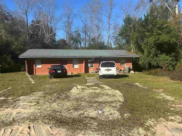 1279 Lake Dr, Cantonment, FL 32533