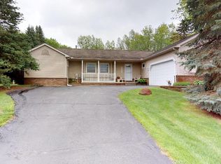 3411 Valleybrook Dr, Brighton, MI