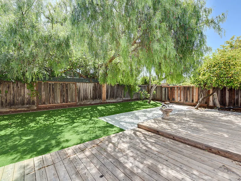 771 Ormonde Dr — Photo 25