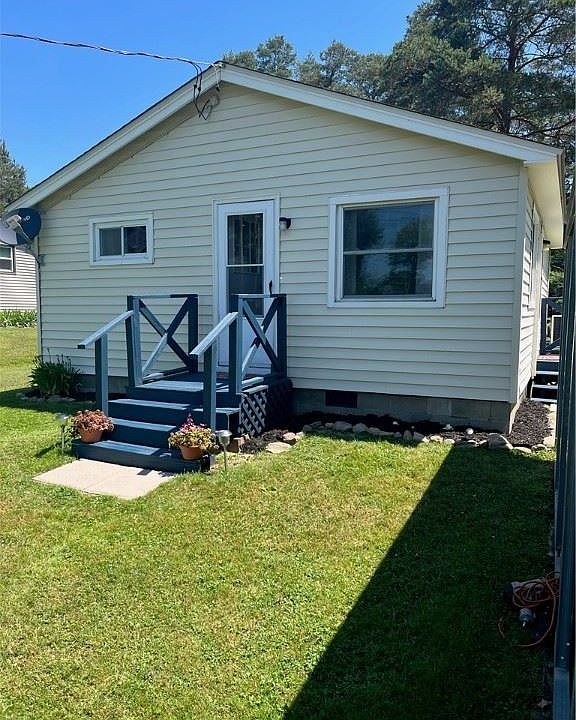 1st image of 24478 Pasture Dr