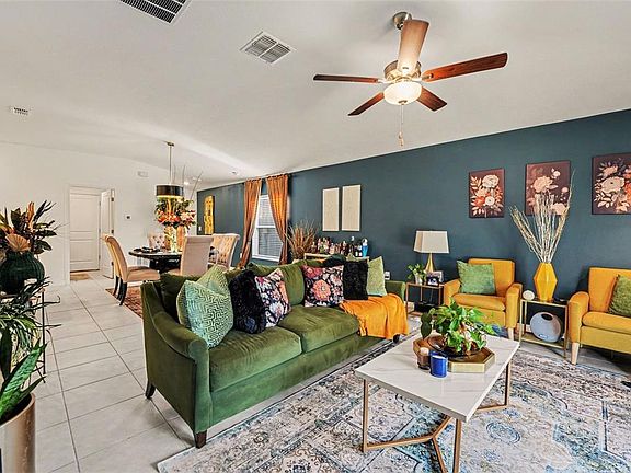 3rd image of 1808 Red Loop