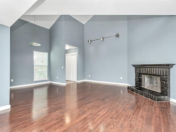 5th image of 9809 Richmond Ave Unit H8