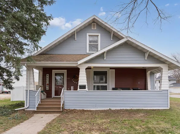 301 Walnut St, La Porte City, IA 50651