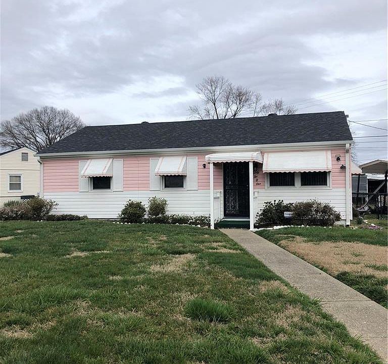 1st image of 2201 Holly St