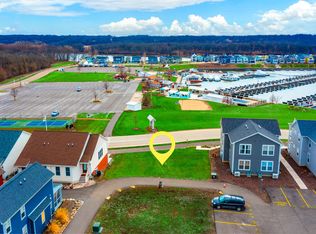 100 Great Loop Dr #44, Ottawa, IL 61350