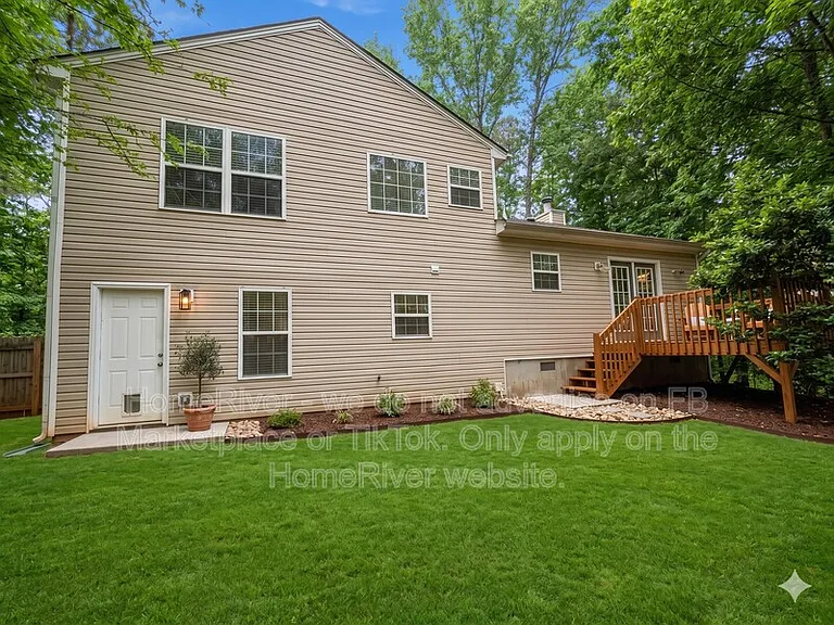 1365 Lance Cir — Photo 25