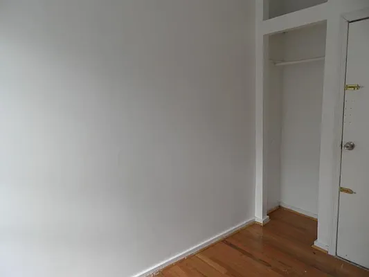 Rented by R New York | media 24