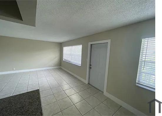 207 NW 32nd Ct #211 — Photo 19