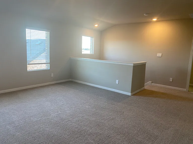 2129 Mustang Way — Photo 24