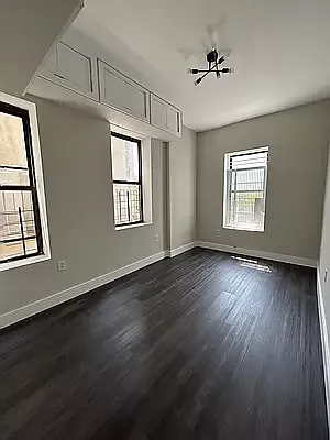 Rented by Dream Space Realty | media 23