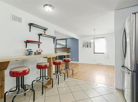 3rd image of 7708 Corona Ave