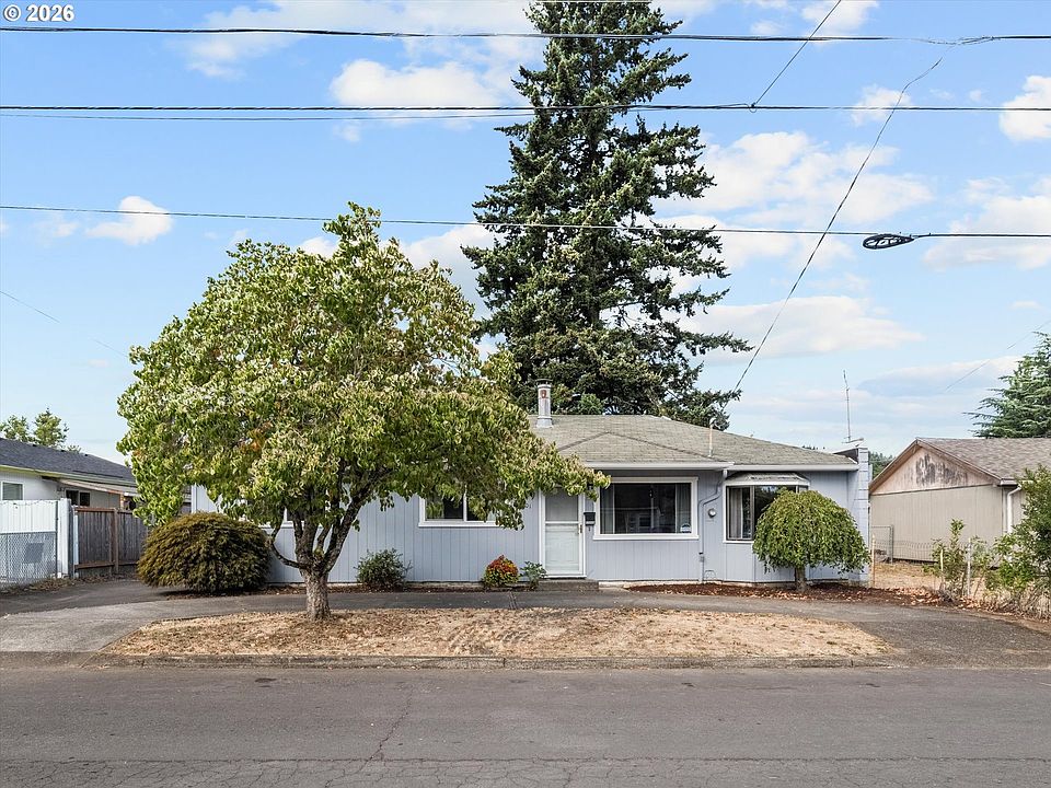 1st image of 9801 SE Pardee St