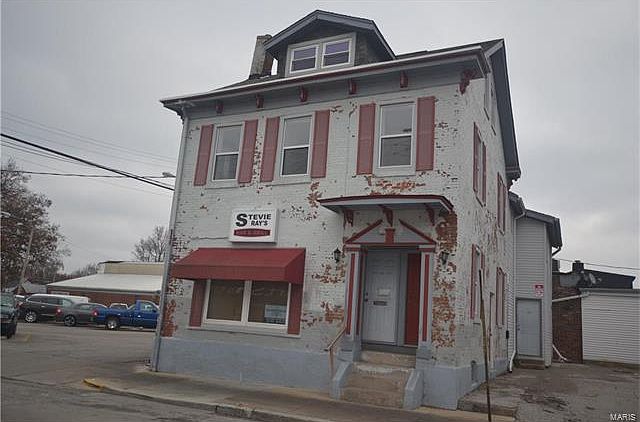1st image of 10 N Church St