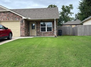 11 S Kansas Ct, Newton, KS 67114