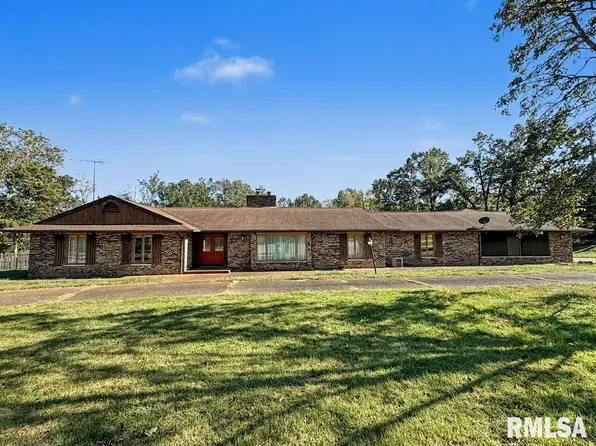 508 Forest Dr, Herrin, IL 62948