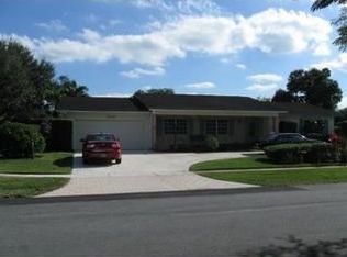 700 SW 60th Ave, Plantation, FL 33317