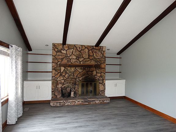 2nd image of 700 Martin Ln