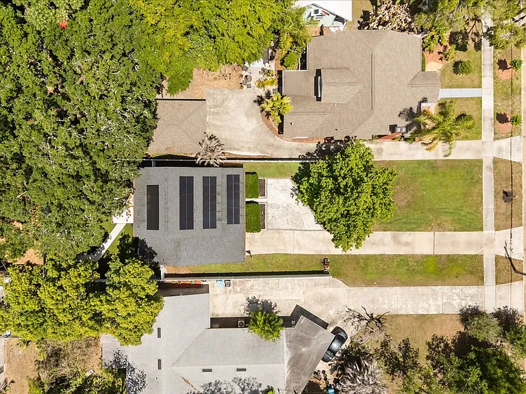 742 N Westmoreland Dr — Photo 44