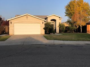2009 Coventry Ave, Clovis, CA 93611