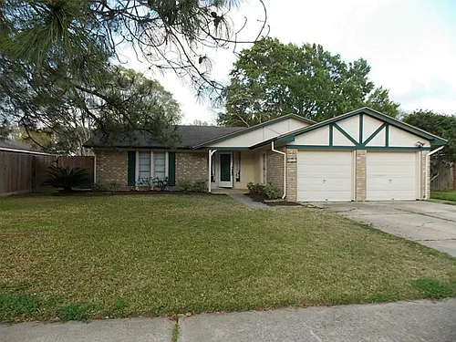 423 Pickford Dr Photo 1