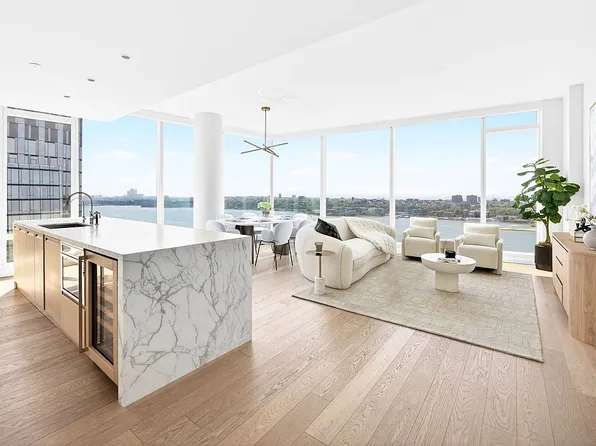 30 Riverside Blvd #33A, New York, NY 10069