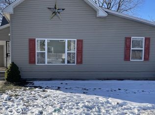 1097 S 5th St, Noblesville, IN 46060