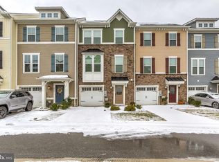 8225 Secluded Cove Ln, Baltimore, MD 21222