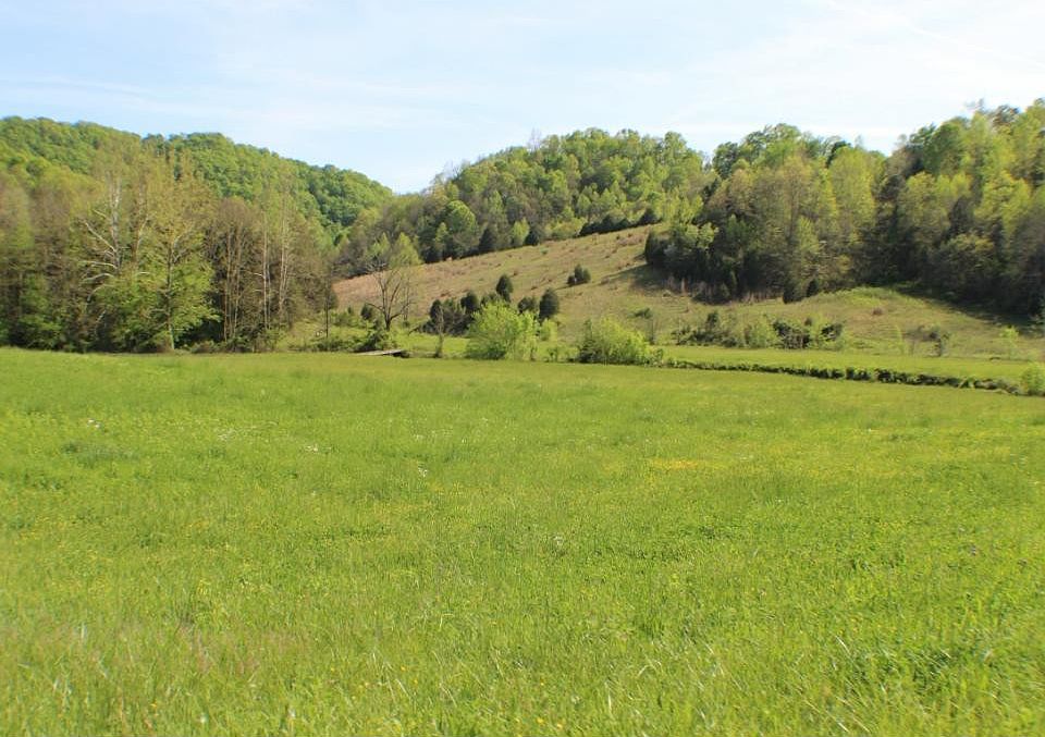1st image of 250 Gene Derrick Rd