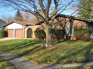 2704 Geert Ct, Lansing, MI 48910