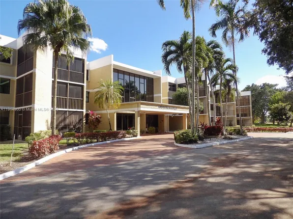 16100 Golf Club Rd APT 101, Weston, FL 33326