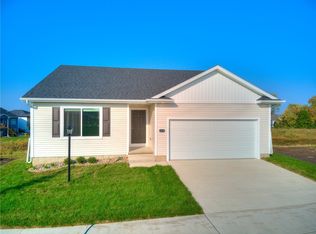 6448 NE 11th Ct, Des Moines, IA 50313