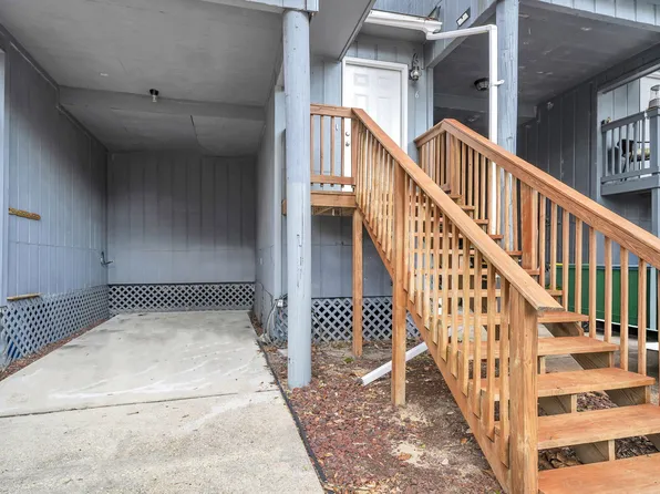 200 White St APT 6, Niceville, FL 32578