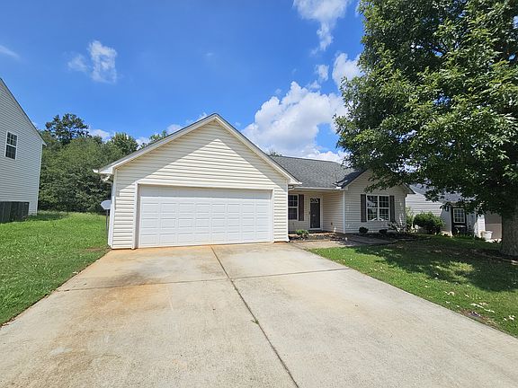 3rd image of 120 Pope Ln