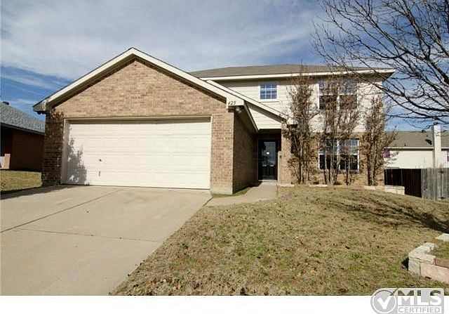 1st image of 425 Heritage Dr