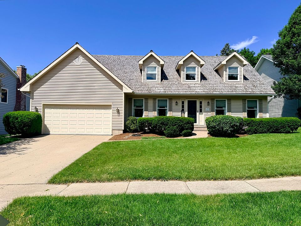 1st image of 1137 Loyola Dr